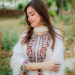 women embroidered 2 piece suit