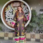 2 Pcs Women Khaddar Printed Shirt & Trouser Black